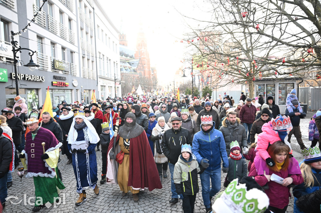 Tłumy wiernych na Orszaku Trzech Króli