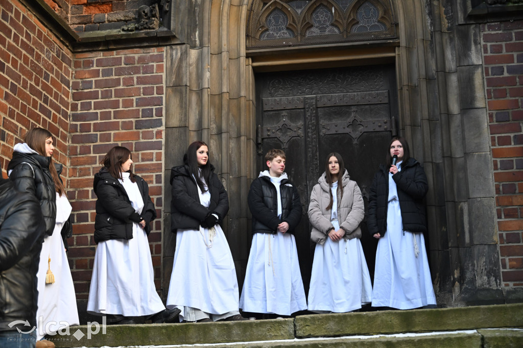 Tłumy wiernych na Orszaku Trzech Króli
