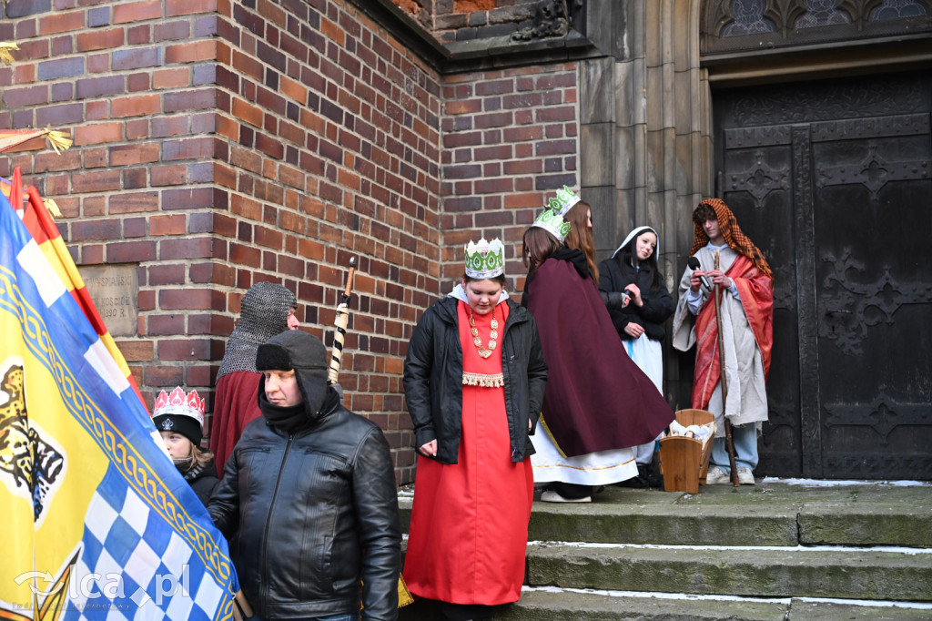 Tłumy wiernych na Orszaku Trzech Króli