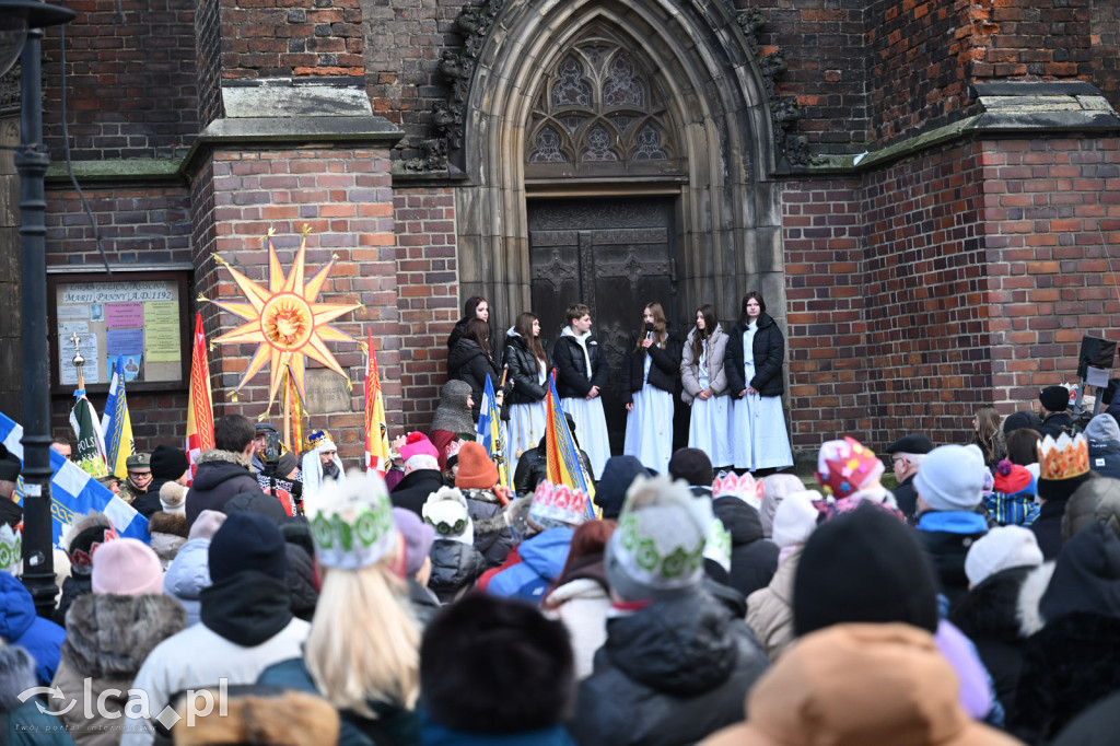 Tłumy wiernych na Orszaku Trzech Króli
