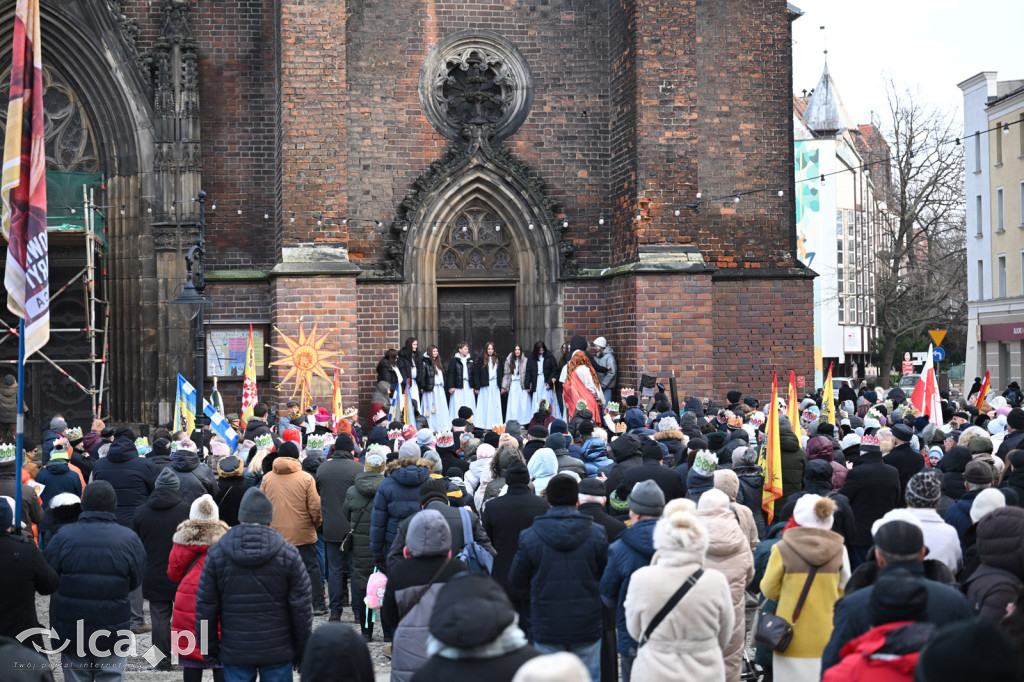 Tłumy wiernych na Orszaku Trzech Króli