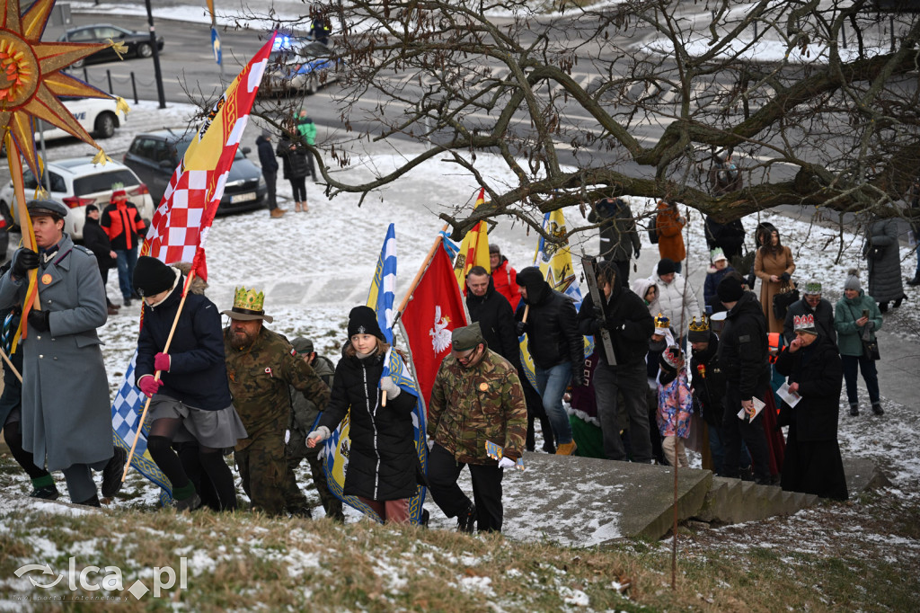 Tłumy wiernych na Orszaku Trzech Króli