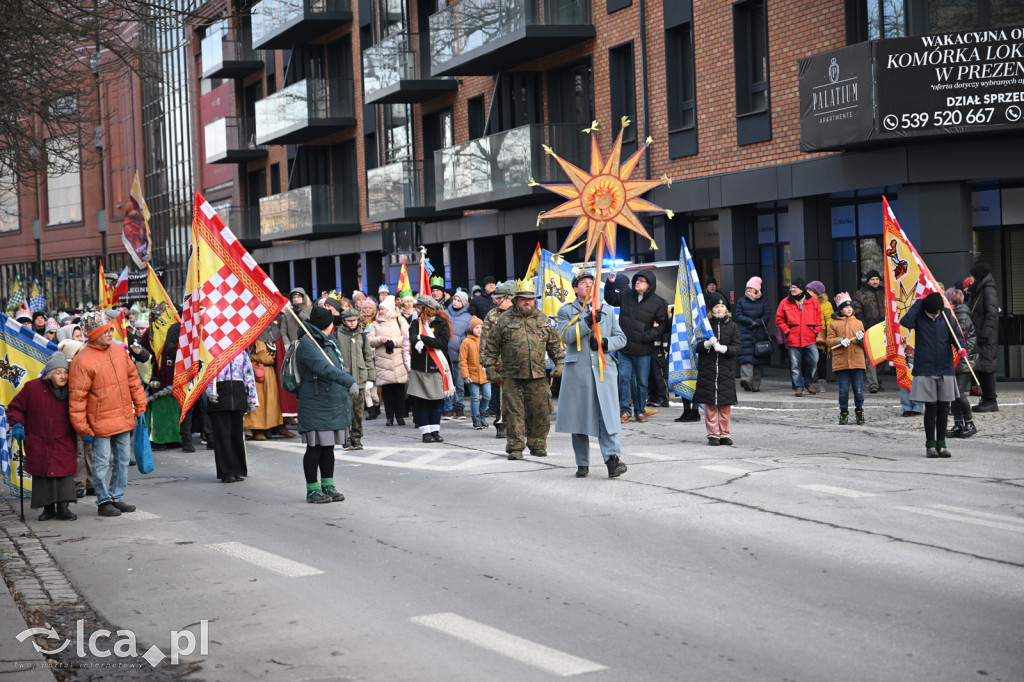 Tłumy wiernych na Orszaku Trzech Króli