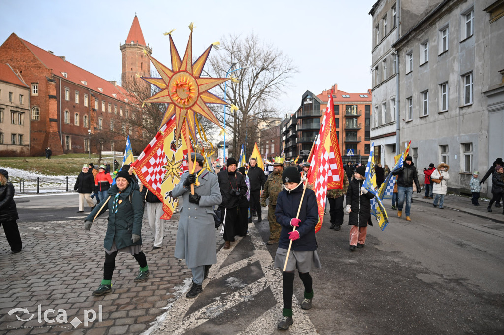 Tłumy wiernych na Orszaku Trzech Króli