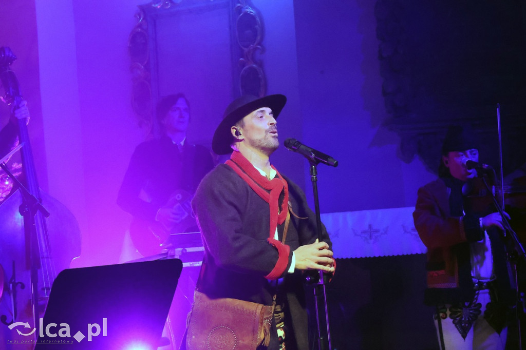 Staszek z Gór zaśpiewał kolędy w Chojnowie