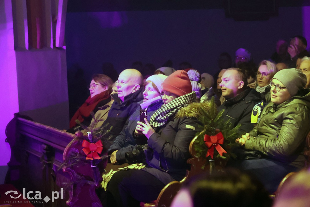 Staszek z Gór zaśpiewał kolędy w Chojnowie