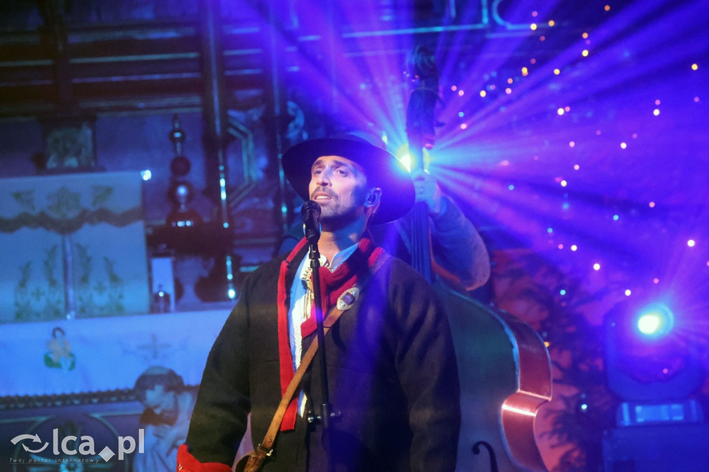 Staszek z Gór zaśpiewał kolędy w Chojnowie