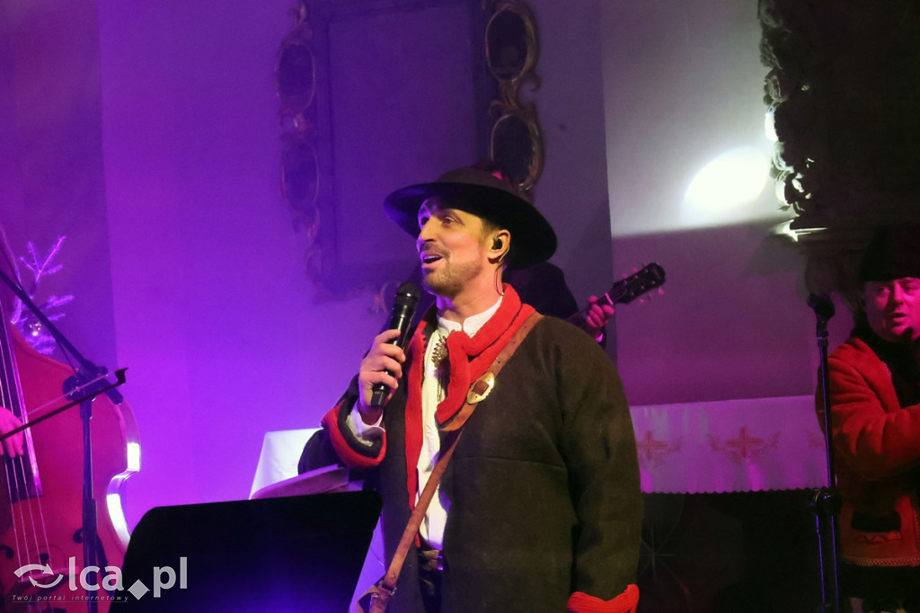 Staszek z Gór zaśpiewał kolędy w Chojnowie