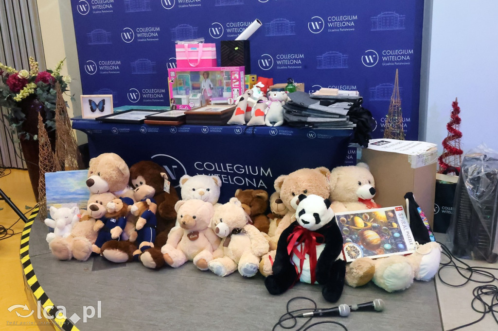 Świąteczny koncert  dla Kubusia i Ignasia