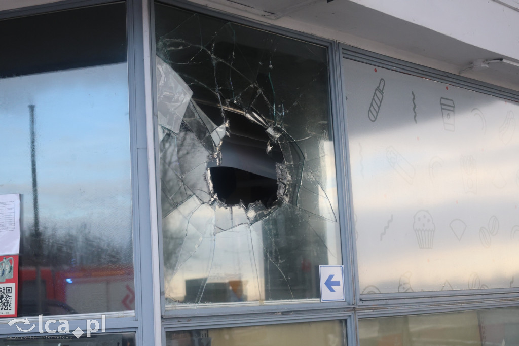 Pościg zakończony wjazdem w stację paliw