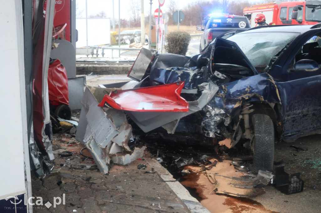 Pościg zakończony wjazdem w stację paliw