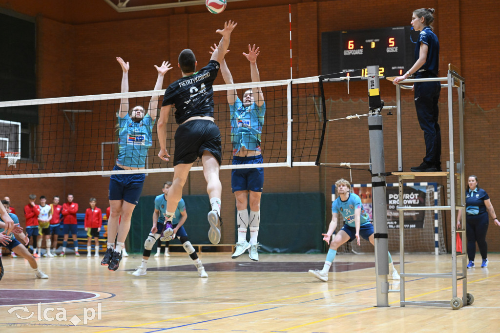 Ikar Legnica przegrał  z Chełmcem Wałbrzych