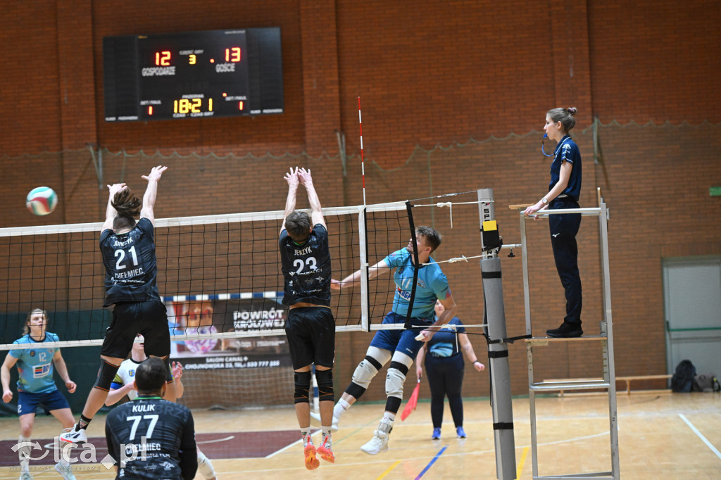 Ikar Legnica przegrał  z Chełmcem Wałbrzych