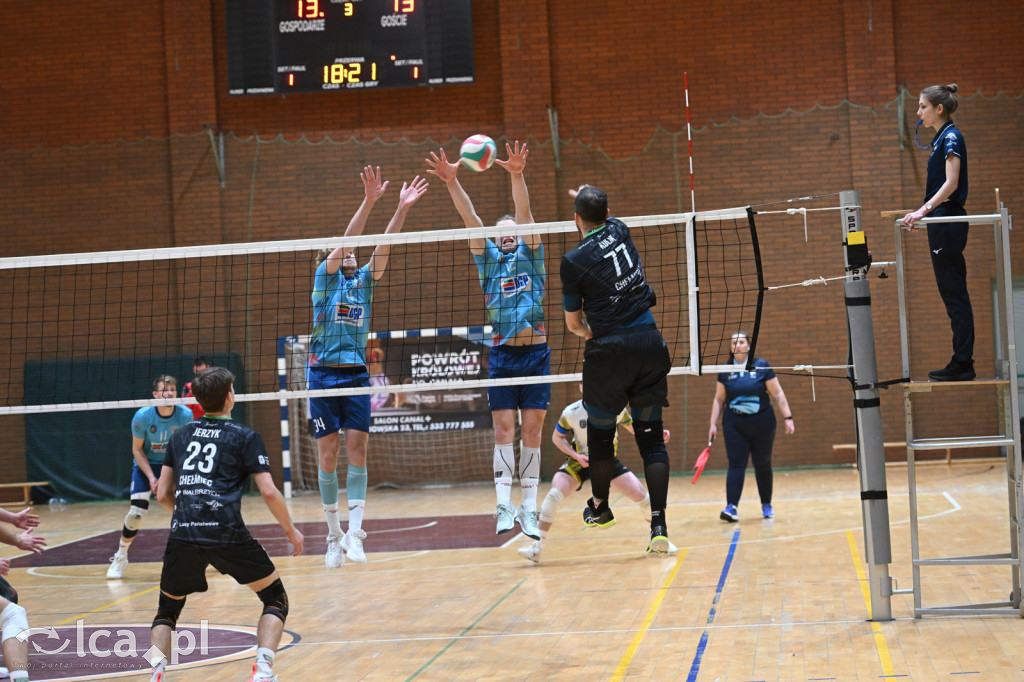 Ikar Legnica przegrał  z Chełmcem Wałbrzych