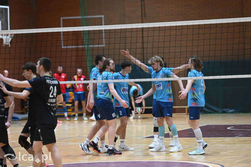 Ikar Legnica przegrał  z Chełmcem Wałbrzych