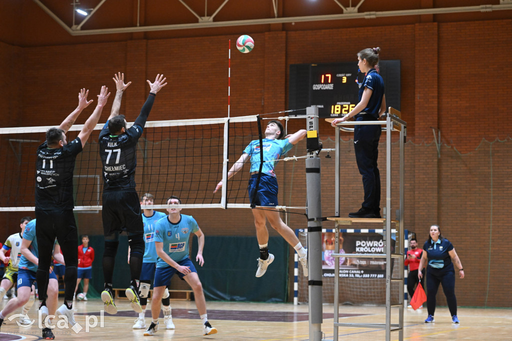 Ikar Legnica przegrał  z Chełmcem Wałbrzych