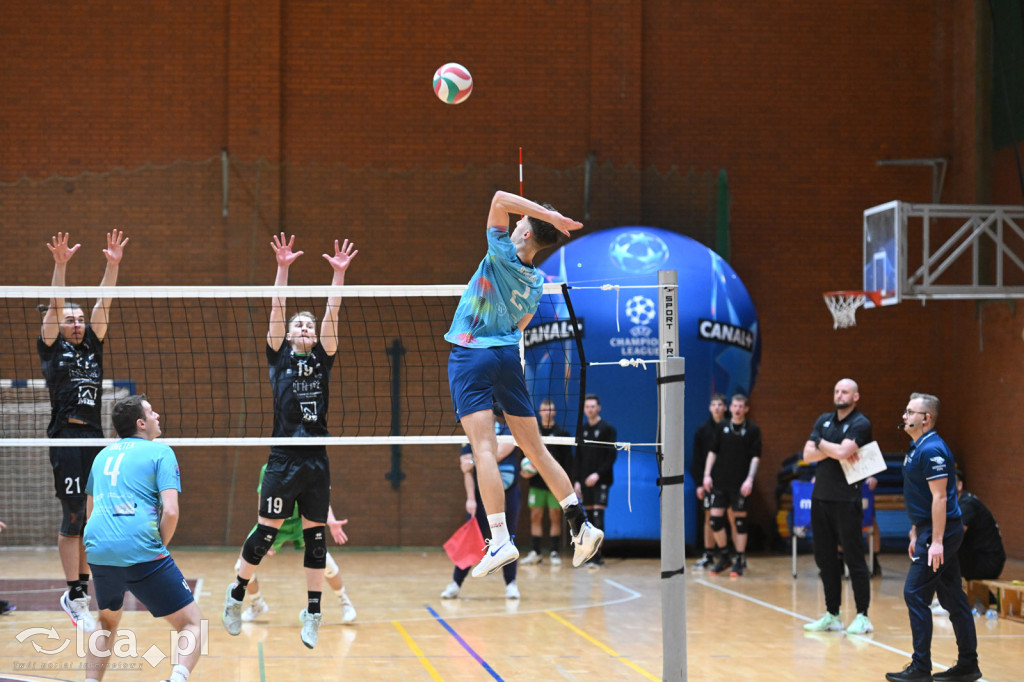 Ikar Legnica przegrał  z Chełmcem Wałbrzych