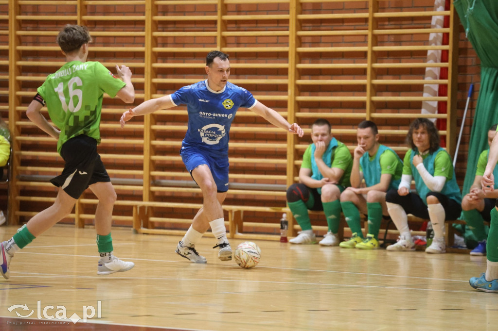LS Futbol-5 rozgromił Mundial Żary
