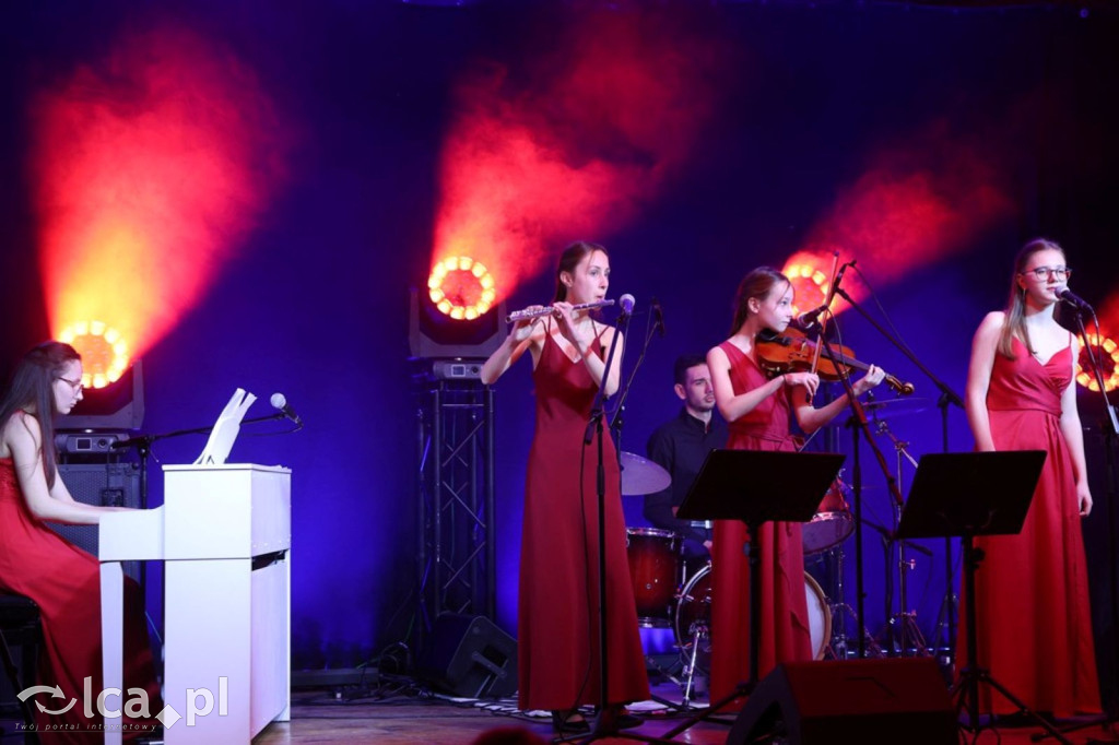 Chopin w biało-czerwonych barwach