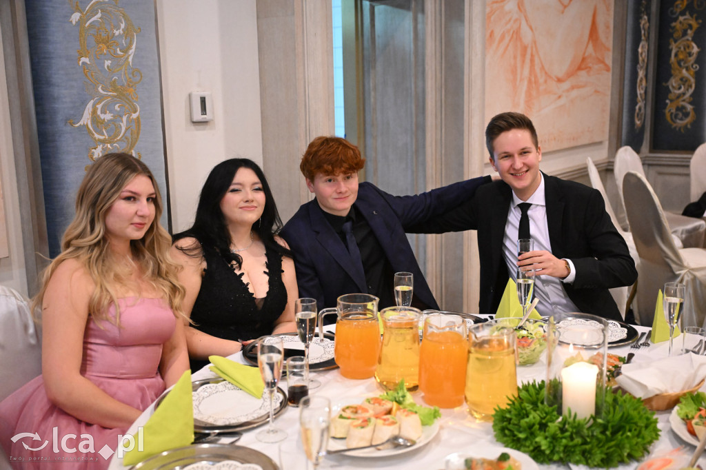 Maturzyści „Heweliusza” na studniówce