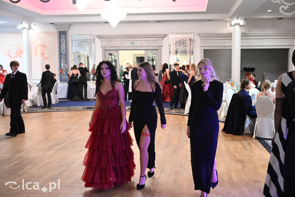 Maturzyści „Heweliusza” na studniówce