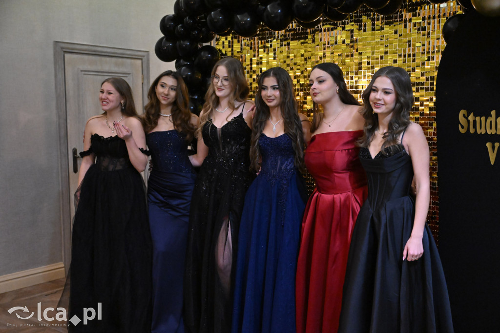 Maturzyści „Heweliusza” na studniówce