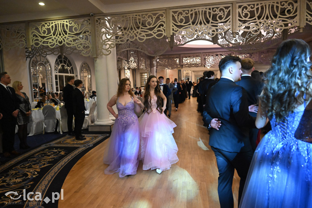 Maturzyści „Heweliusza” na studniówce