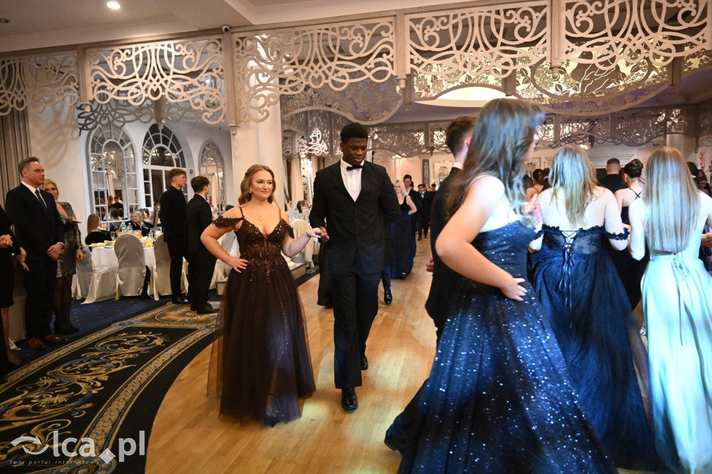 Maturzyści „Heweliusza” na studniówce