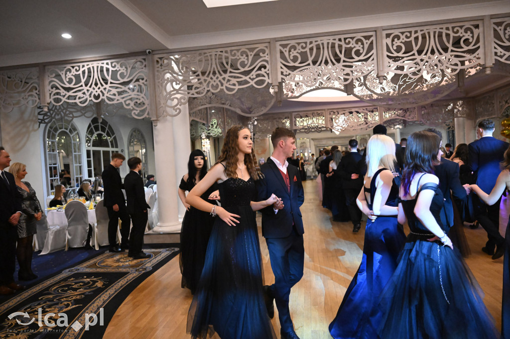 Maturzyści „Heweliusza” na studniówce