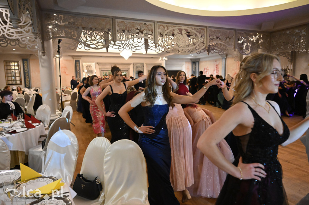 Maturzyści „Heweliusza” na studniówce