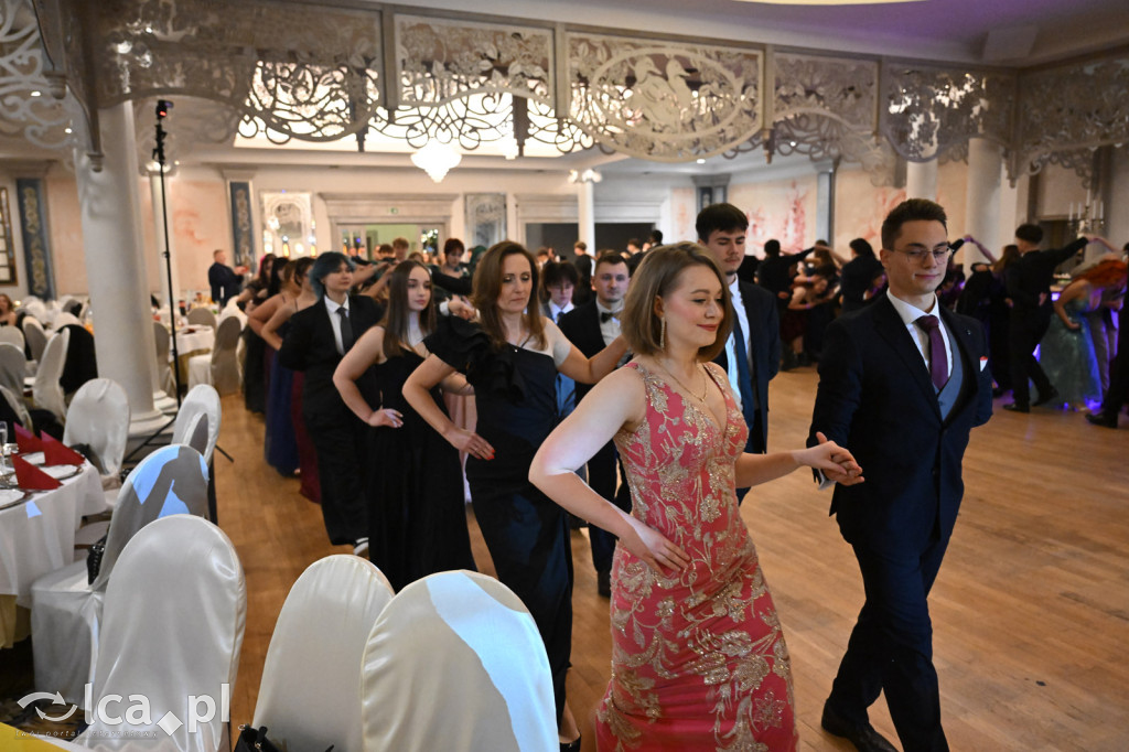 Maturzyści „Heweliusza” na studniówce