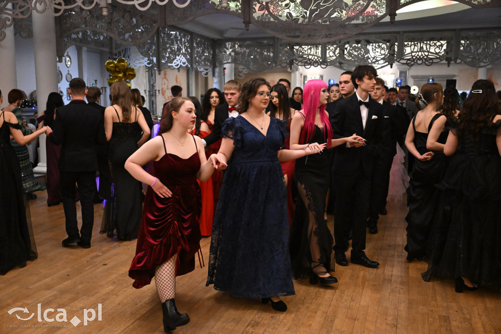 Maturzyści „Heweliusza” na studniówce