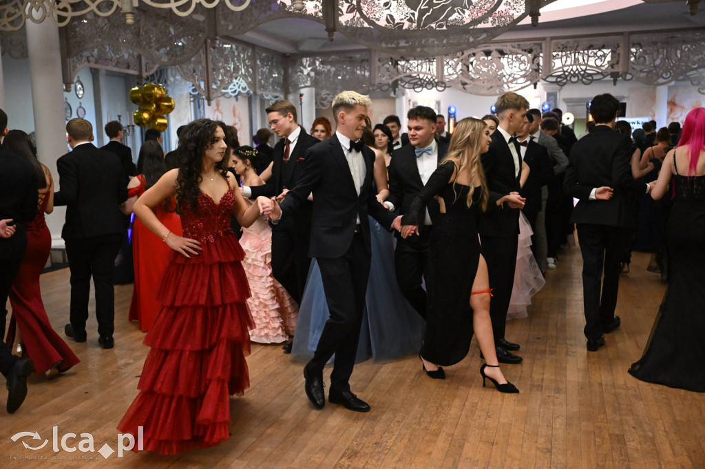 Maturzyści „Heweliusza” na studniówce