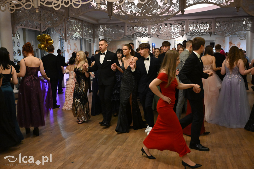 Maturzyści „Heweliusza” na studniówce