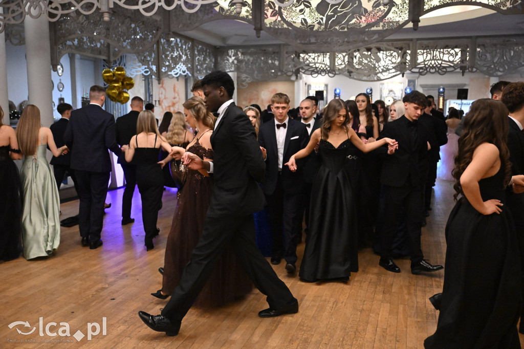 Maturzyści „Heweliusza” na studniówce