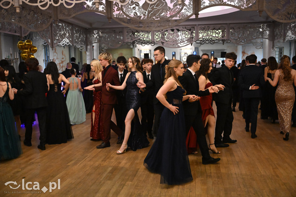 Maturzyści „Heweliusza” na studniówce