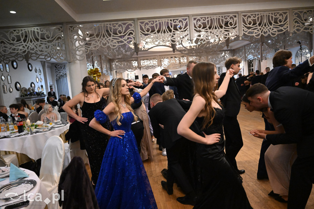 Maturzyści „Heweliusza” na studniówce