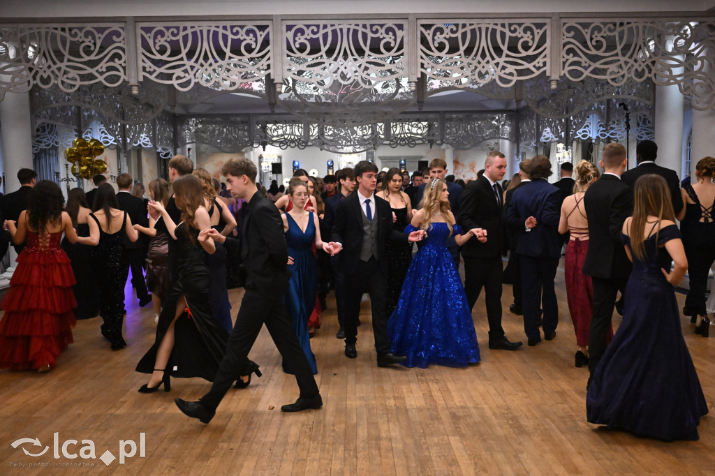 Maturzyści „Heweliusza” na studniówce