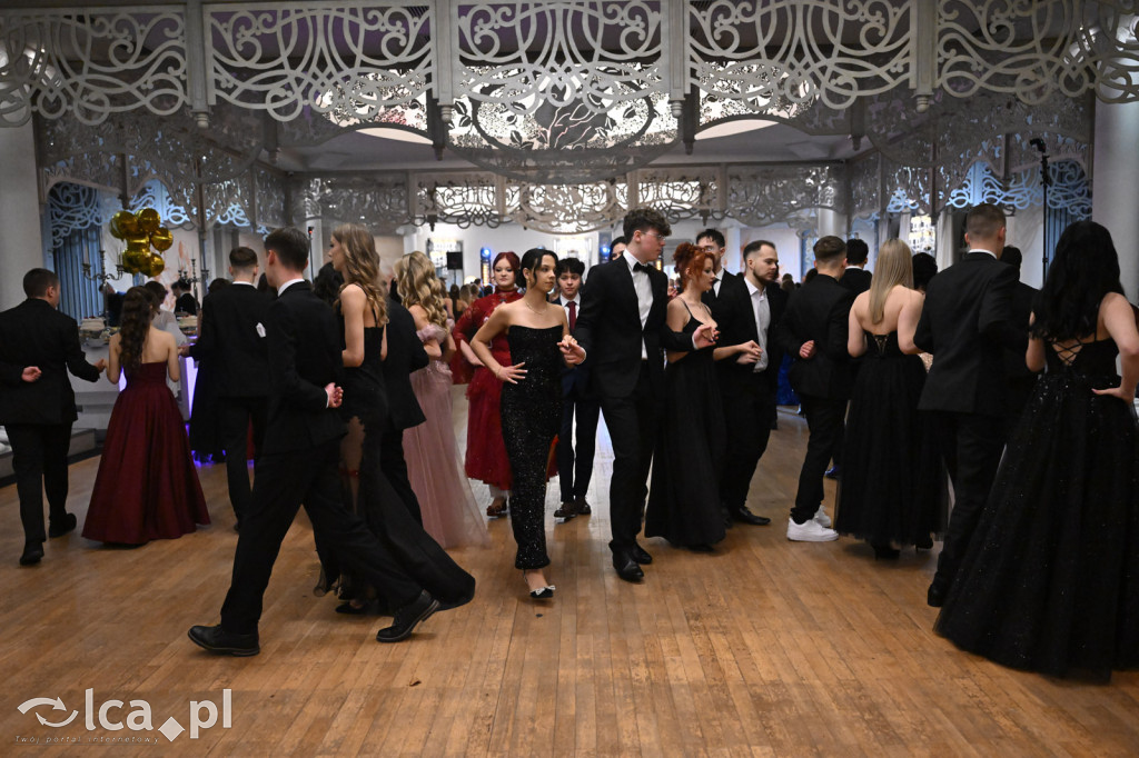 Maturzyści „Heweliusza” na studniówce