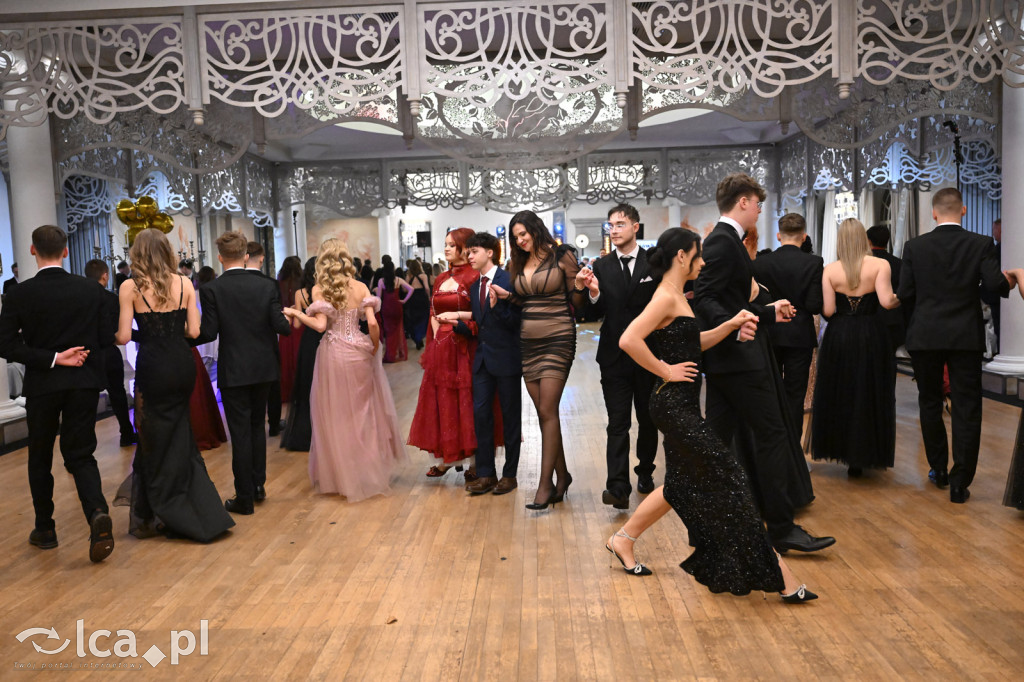 Maturzyści „Heweliusza” na studniówce