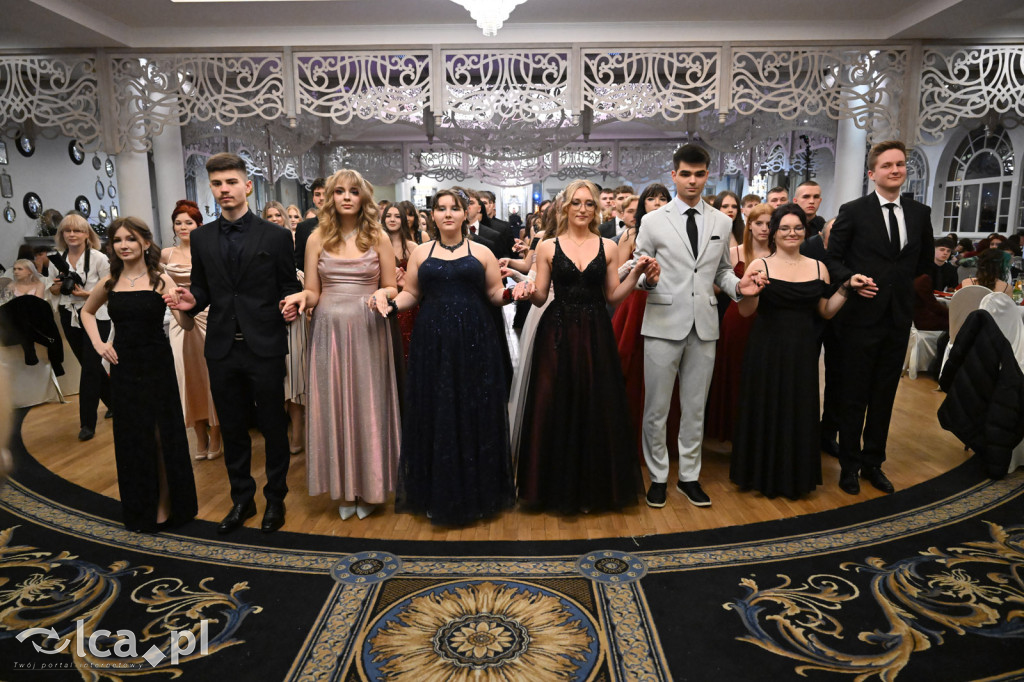 Maturzyści „Heweliusza” na studniówce