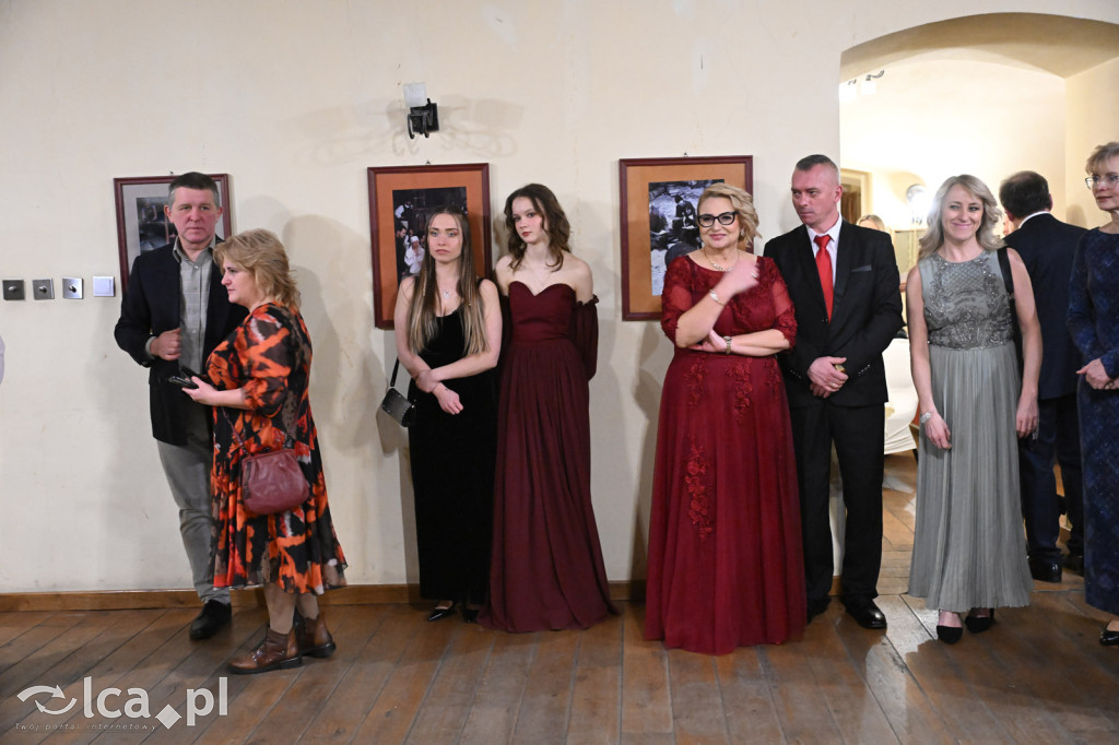 Polonezem z „Czasu honoru” rozpoczęłi studniówkę