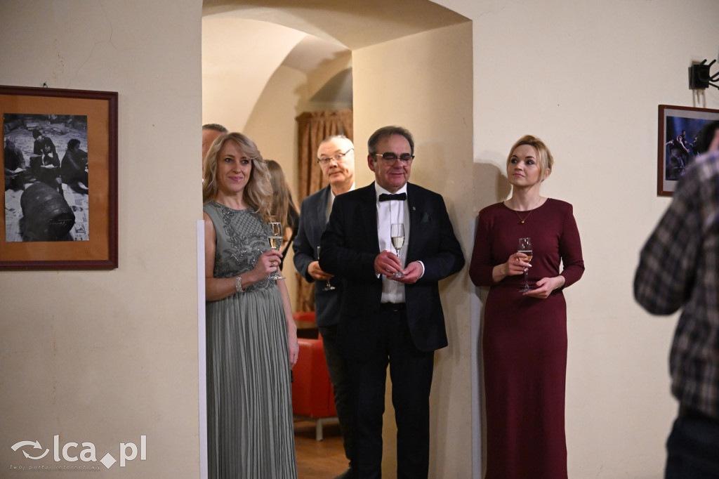 Polonezem z „Czasu honoru” rozpoczęłi studniówkę