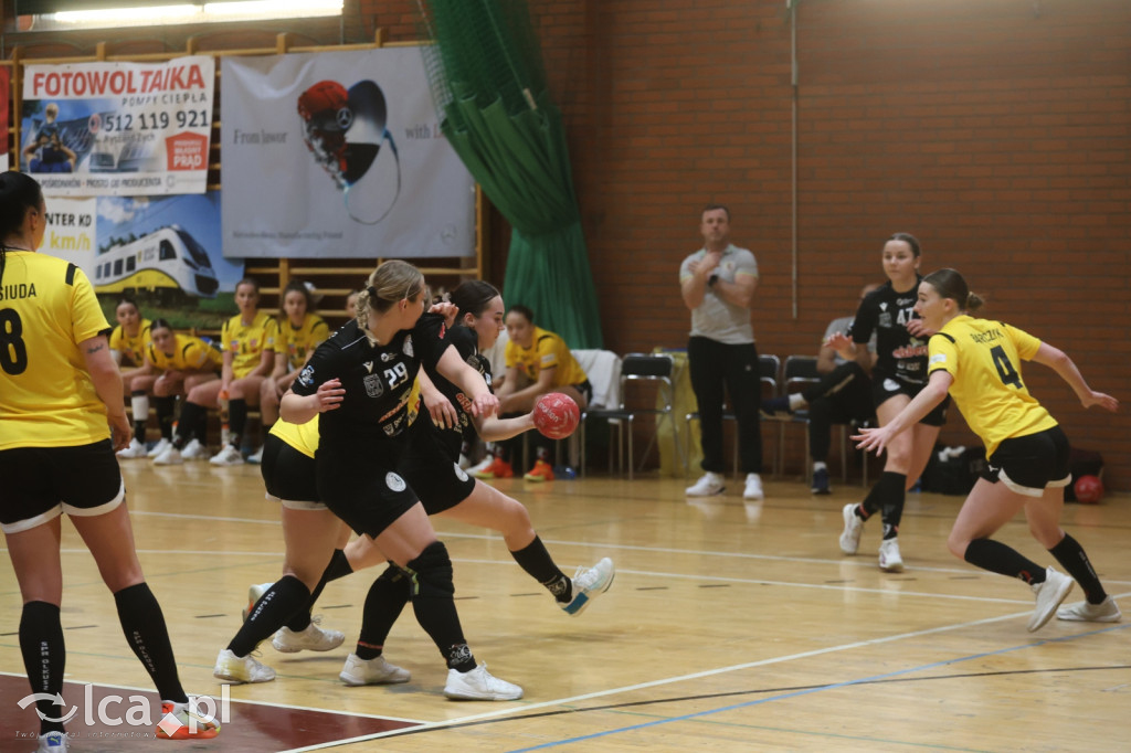 Dziewiątki Legnica lepsza w końcówce