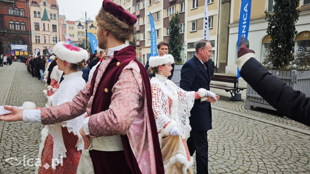 Maturzyści zatańczyli Poloneza Witelona