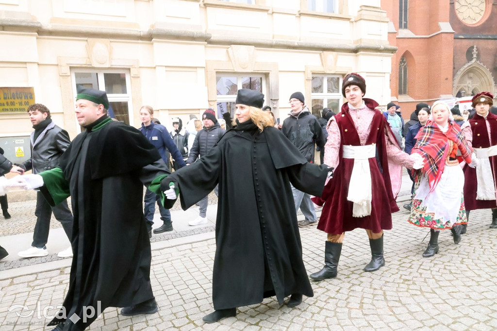 Maturzyści zatańczyli Poloneza Witelona