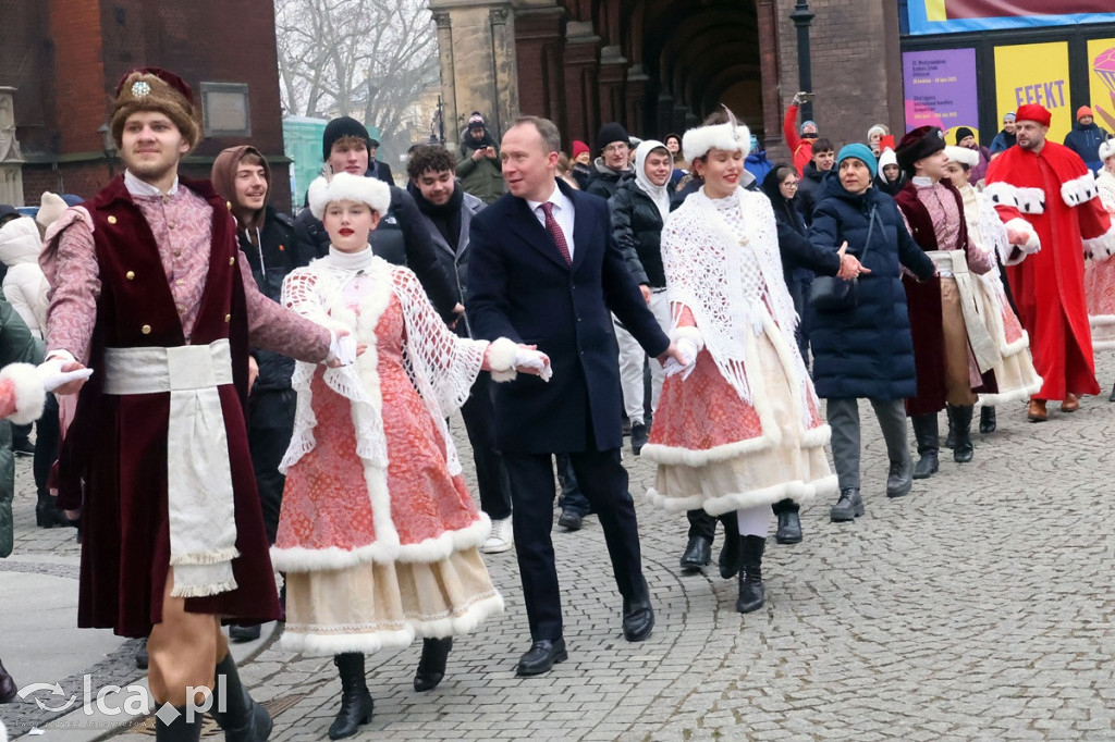 Maturzyści zatańczyli Poloneza Witelona