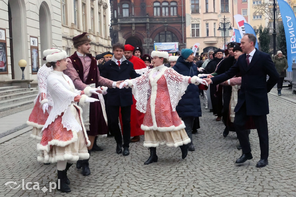 Maturzyści zatańczyli Poloneza Witelona