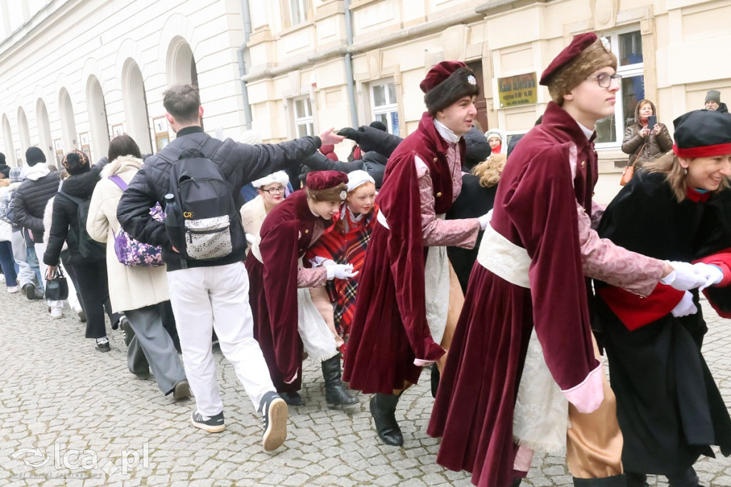 Maturzyści zatańczyli Poloneza Witelona