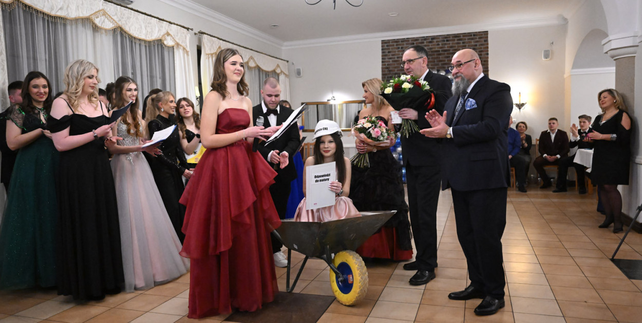 Studniówka maturzystów ZSB w Magnoliach